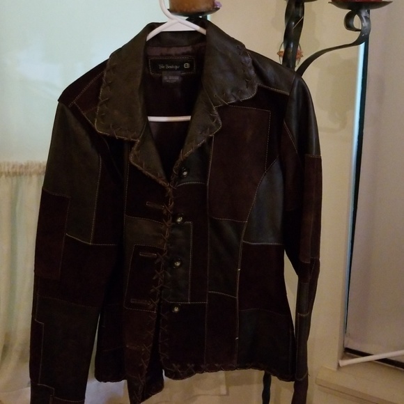 Lady's jacket - Picture 1 of 2